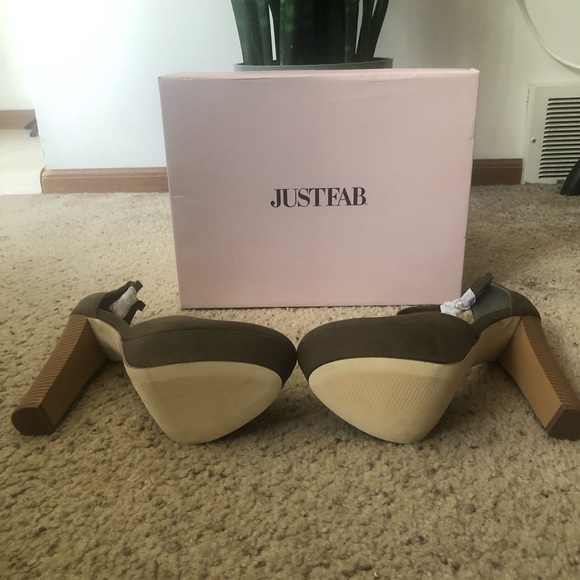 JUSTFAB Size 9 Olive Suede Platform Heels - Picture 5 of 6